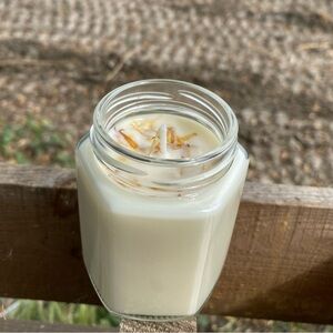 Handmade Soy Lemongrass Scented Botanical Jar Candle